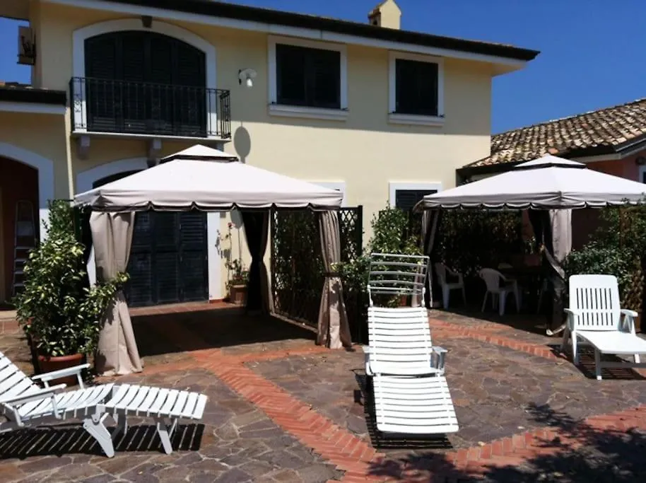 Casa Vacanze - Suite Padronale Bari Sardo 0*,  Italy